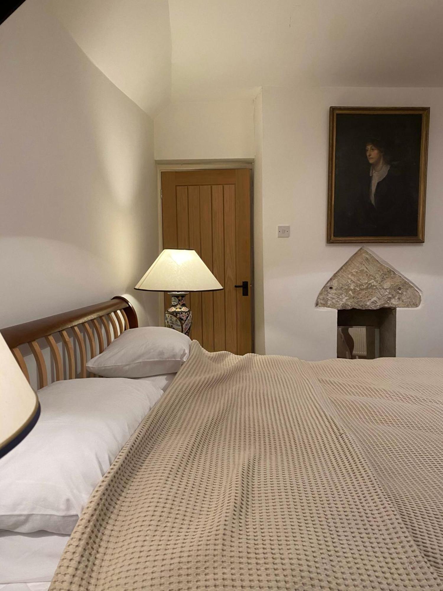 Market Place Cottage, Tetbury, Cotswolds Grade II Central Location Exterior photo