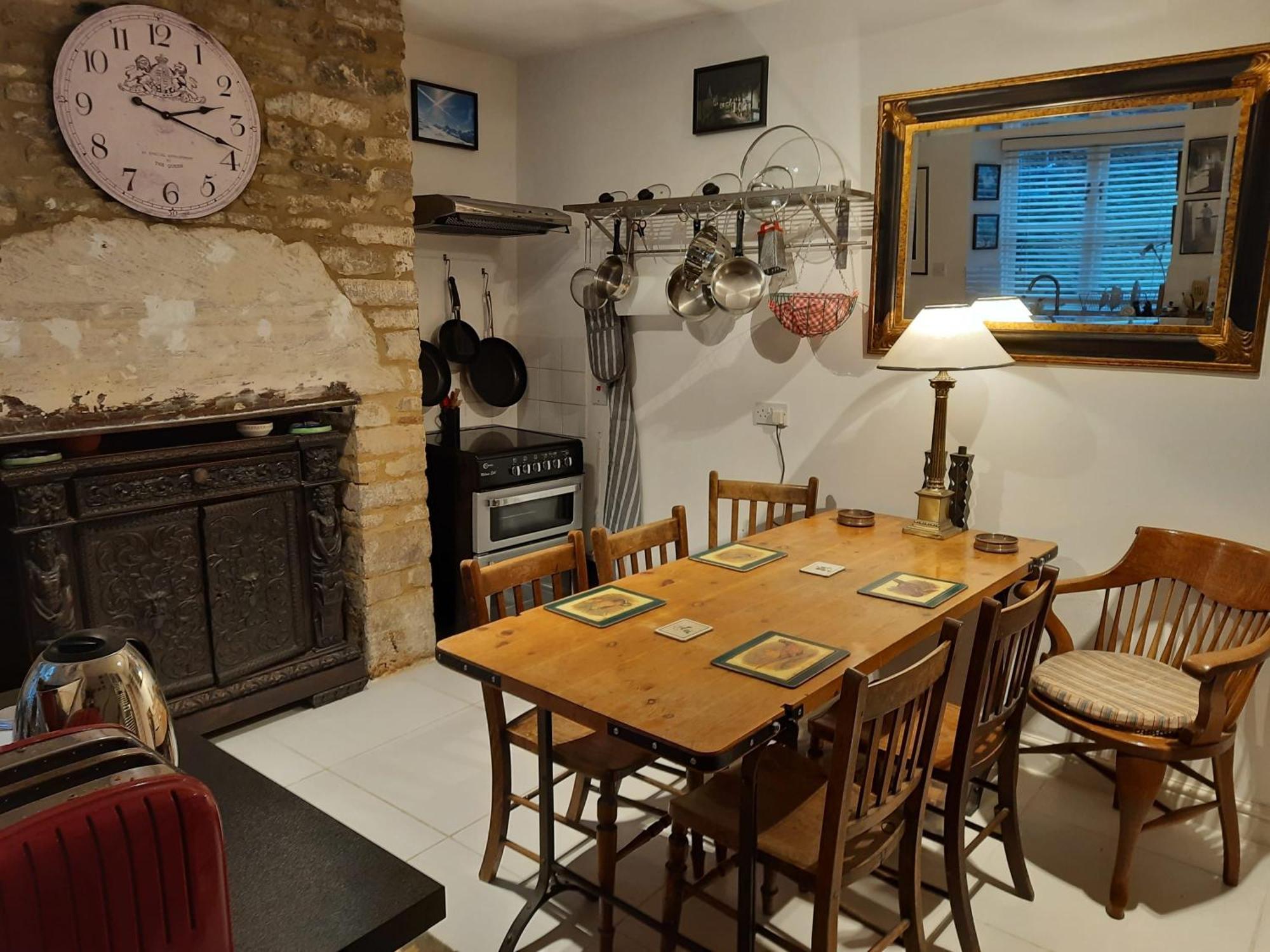 Market Place Cottage, Tetbury, Cotswolds Grade II Central Location Exterior photo
